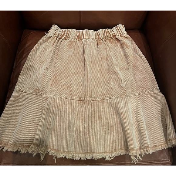Distressed rust brown corduroy skirt. Light academia Boho gypsy Size M - Picture 2 of 2